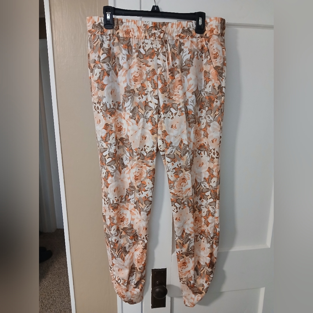 Eva Mendes Floral Print Joggers